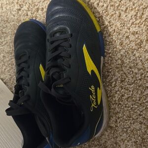 Kids' Soccer Turf Shoes Size 1.5